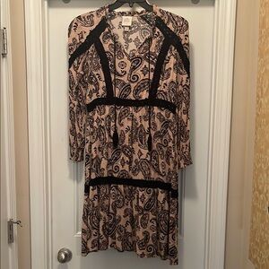 Knox Rose Beige and Black Paisley Dress